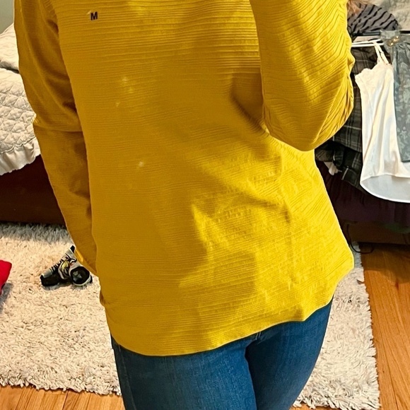 Basic Editions Yellow Top - Picture 2 of 3